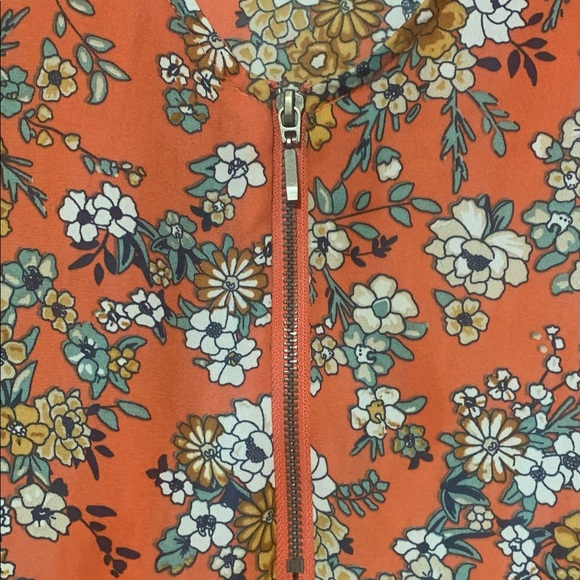 3x Massini short sleeve blouse with front zipper closure - Picture 3 of 4